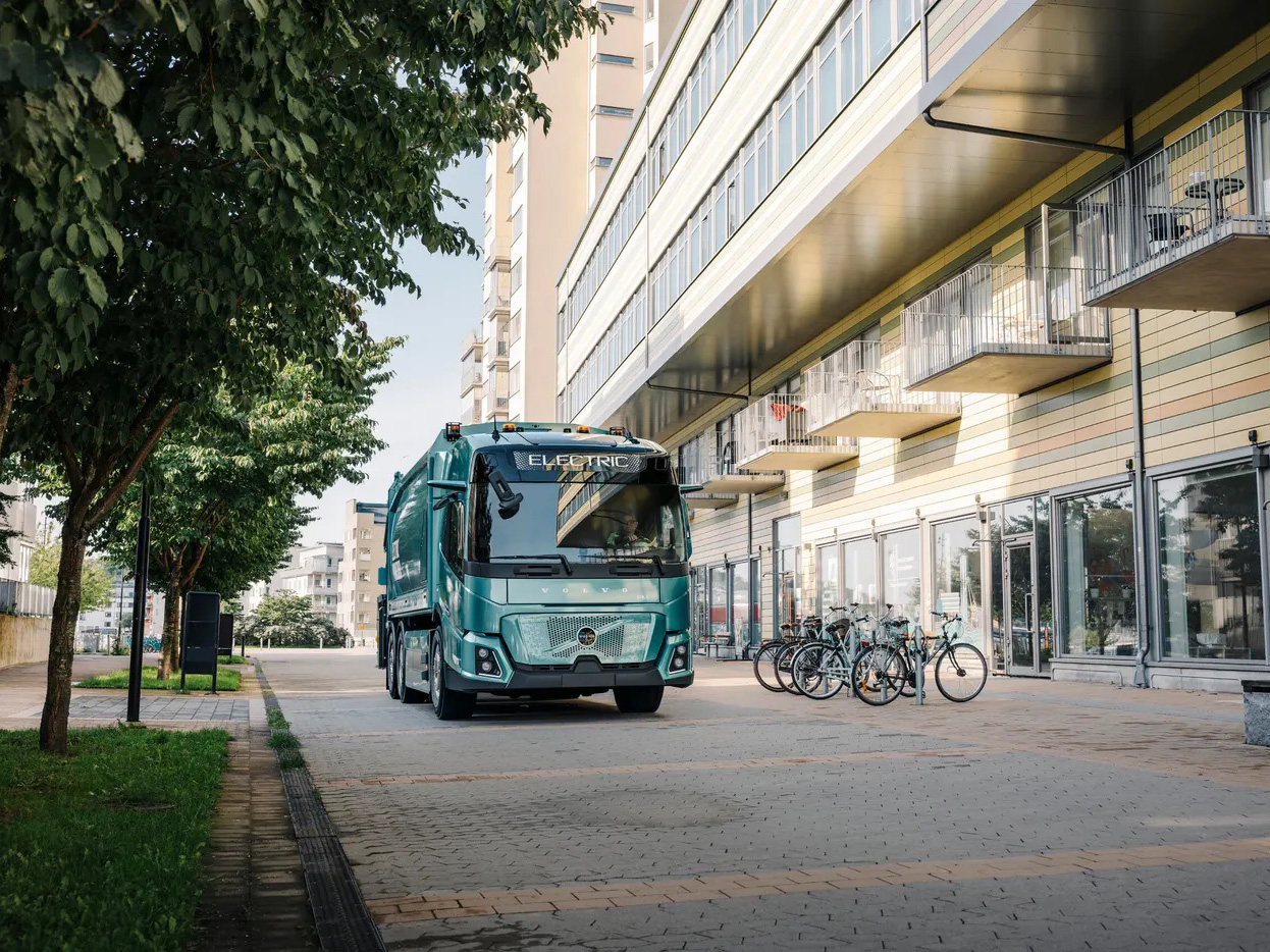 Driving Towards a Sustainable Future: Six Developments this Month in the Trucking Industry